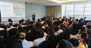 Chương trình Đào tạo coaching 1-1 trong thời gian 1-3 năm. Áp dụng tư duy gốc xây dựng thương hiệu trên Amazon